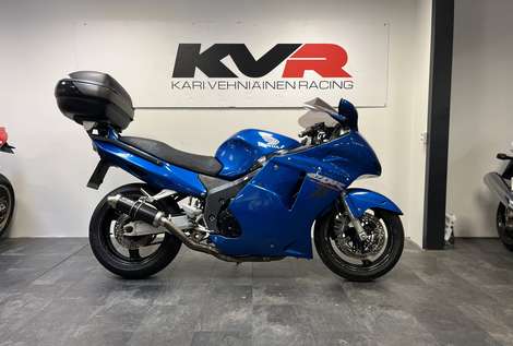 Vaihtopyörä Honda CBR 1100 XX Super Blackbird 1997