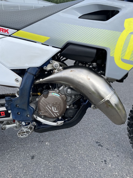 Vaihtopyörä Husqvarna 125 TC 2024 oik motti.jpeg