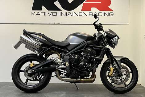 Vaihtopyörä Triumph Street Triple R